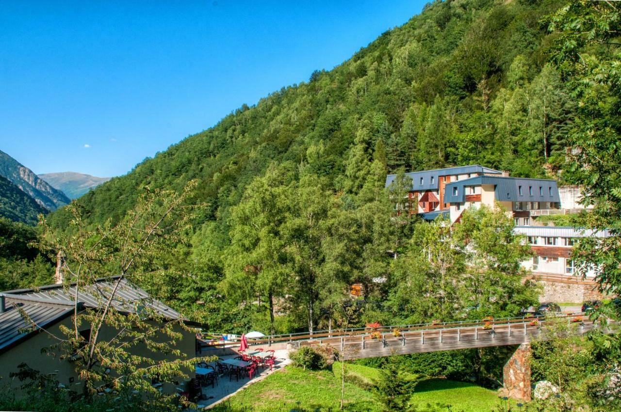 Village Vacances De Marc Auzat Exterior photo